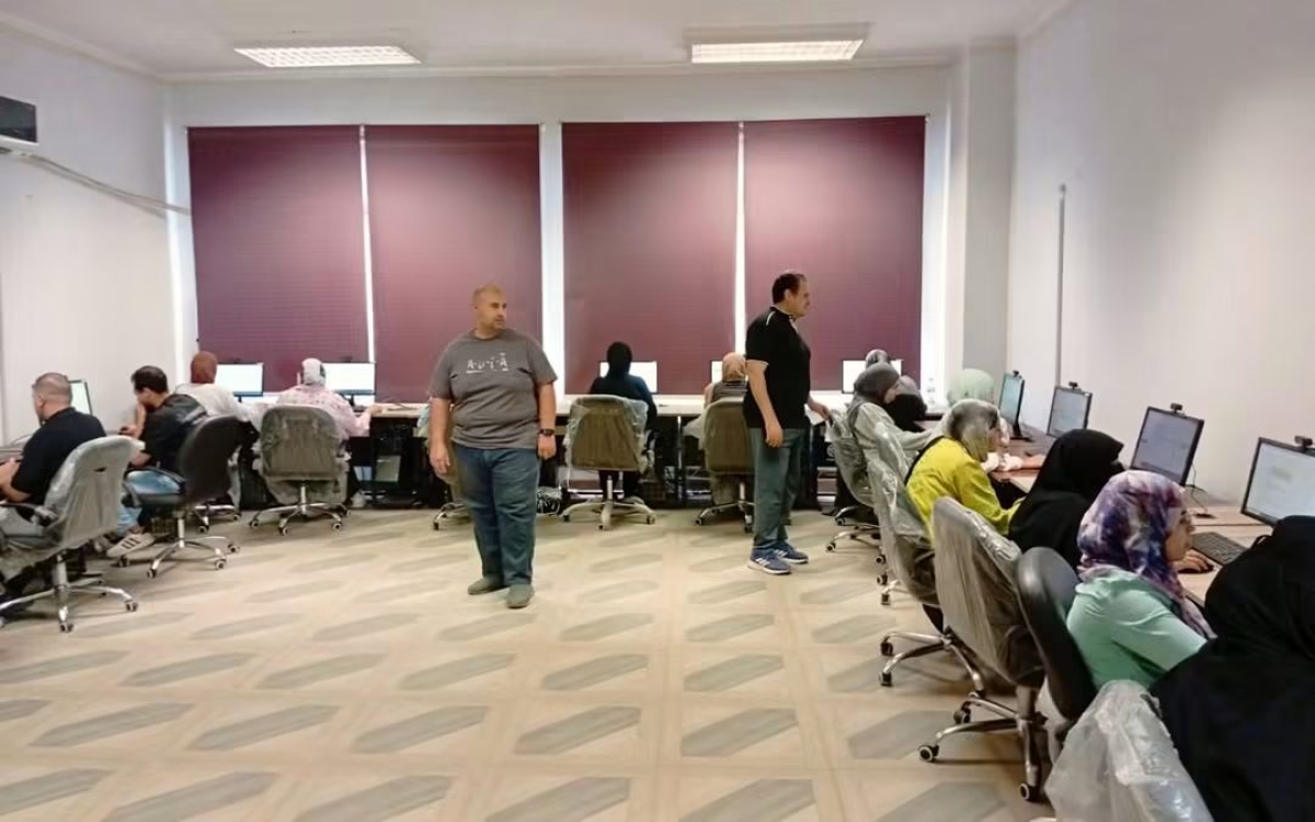 جانب من اختبار دورة اساسيات التحول الرقمي G273 منح بوحدة التدريب