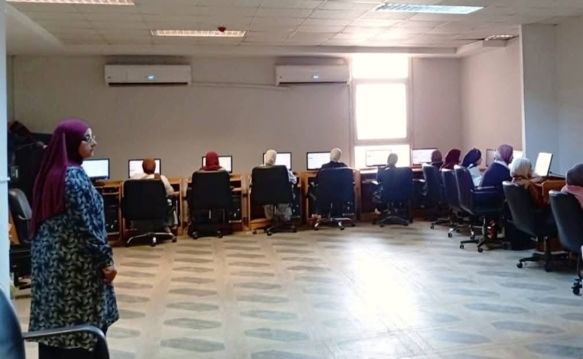 فاعليات اختبار دورة اساسيات التحول الرقمي G260 منح بوحدة التدريب علي تكنولوجيا المعلومات