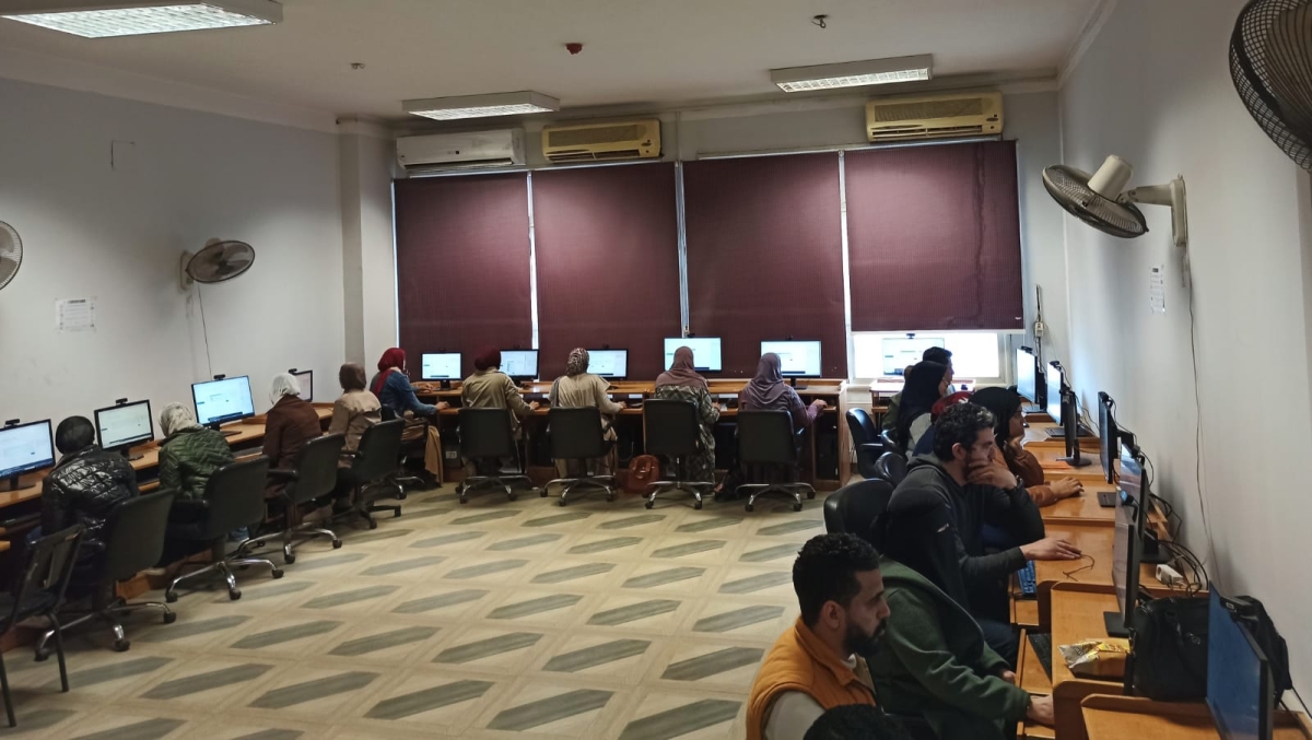 جانب من اختبار دورة التحول الرقمي جروب G235 منح للهيئة المعاونة والباحثين