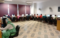 جانب من اختبار دورة اساسيات التحول الرقمي G257 منح بوحدة التدريب علي تكنولوجيا المعلومات
